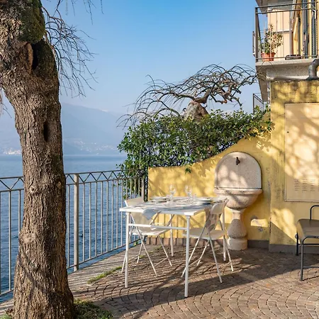 Il Glicine Sul - Wisteria On The Apartment Bellano