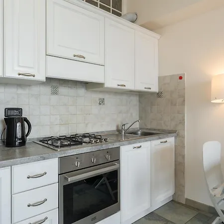 Il Glicine Sul - Wisteria On The Apartament *