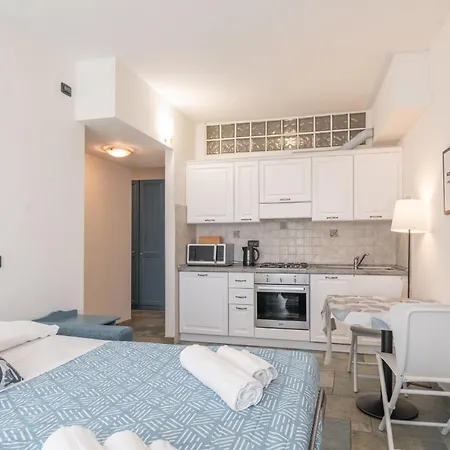 Il Glicine Sul - Wisteria On The 벨라노